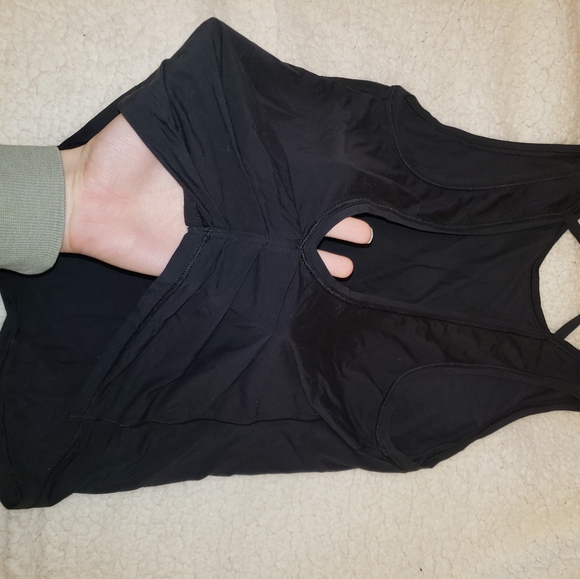 lulu🍋 tank! - Picture 3 of 8